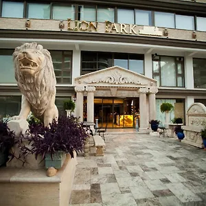 Lion Park & Hotel
